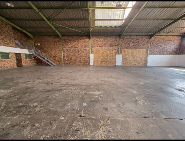 489M² WAREHOUSE TO LET IN CITY DEEP